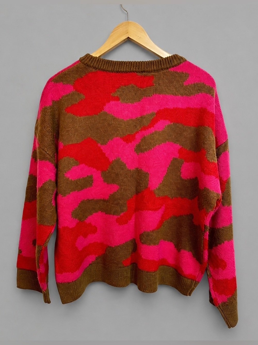 Yummy Pink Camo Crewneck Sweater Medium | Hot Pink Brown Knit Pullover | Boho - Picture 4 of 6